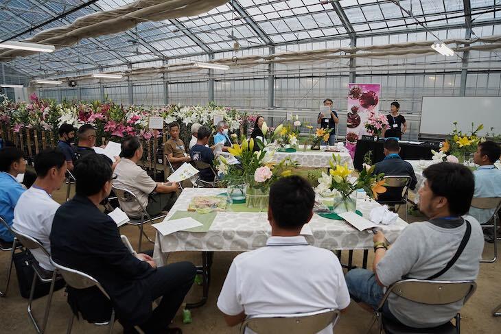 ユリの香りを聞くイブニングセミナー in 山喜農園